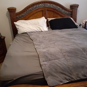 7 piece Bedroom Set (California King)